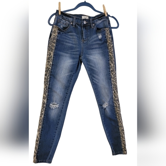 Easel Los Angeles Distressed Leopard Print Accent Skinny Jeans Size S - Picture 1 of 5